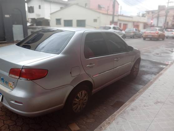 FIAT SIENA 1.0 MPI ELX 8V FLEX 4P MANUAL FIAT SIENA 1.0 MPI ELX 8V FLEX 4P MANUAL